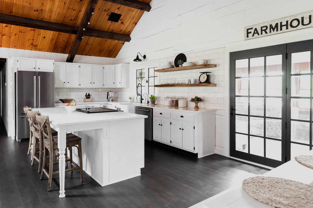 FarmhouseCabinKitchen-24.jpg